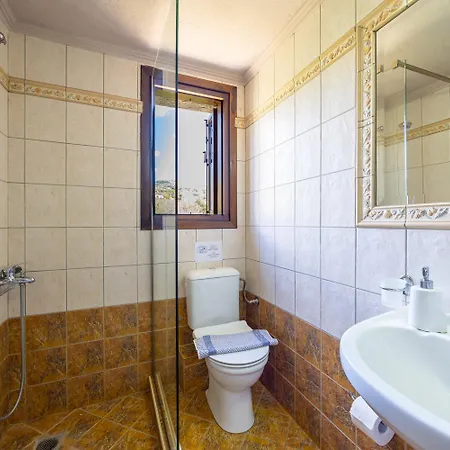 Panorama Ii Vila Lévktron