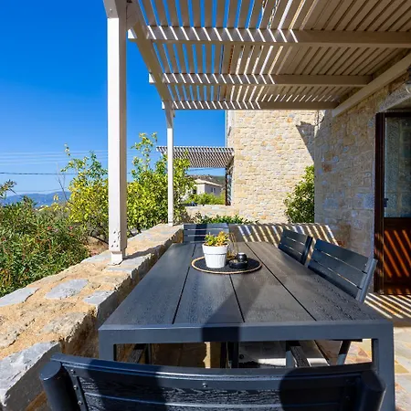 Panorama Ii Villa Lévktron